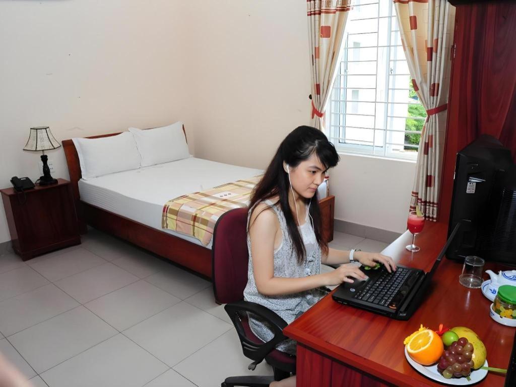 Hong Thang Hotel Hue Exterior photo